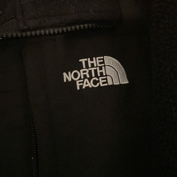 Women’s North Face denali jacket - Picture 3 of 5
